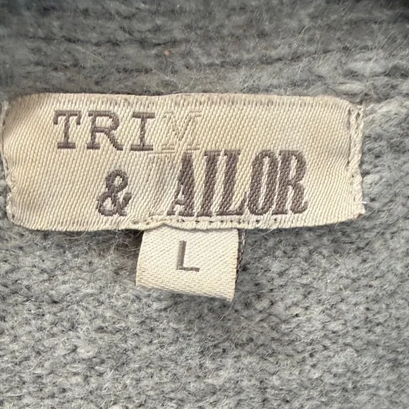 Cozy Open-Front Women's Gray Cardigan Sweater - Picture 2 of 4